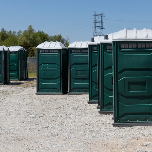 what is the difference between a standard event portable toilet and a luxury event porta potty